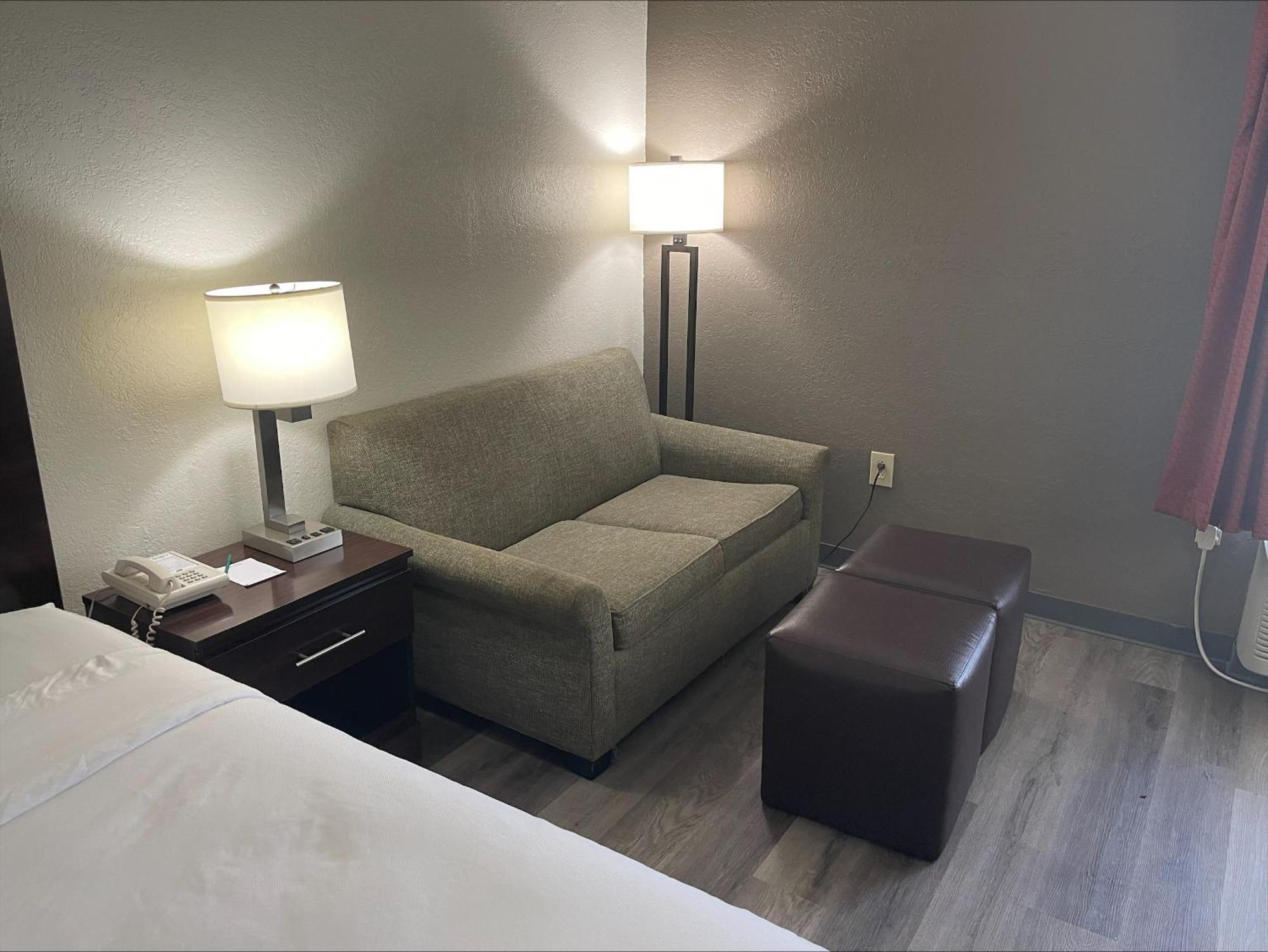 Quality Inn & Suites Lexington Exterior photo